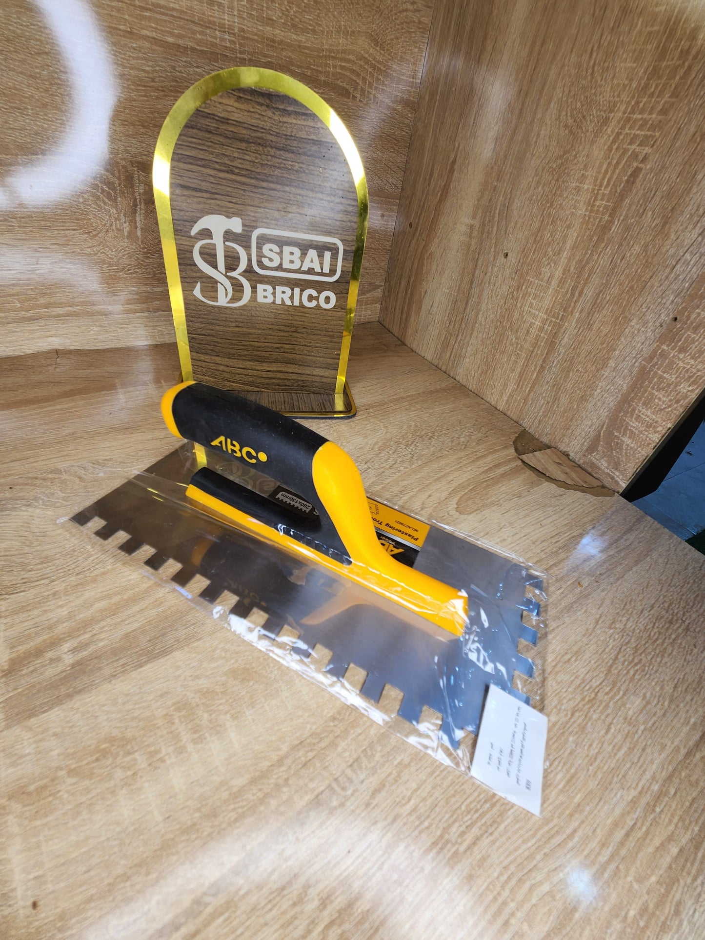 Spatule crantée professionnelle ABC