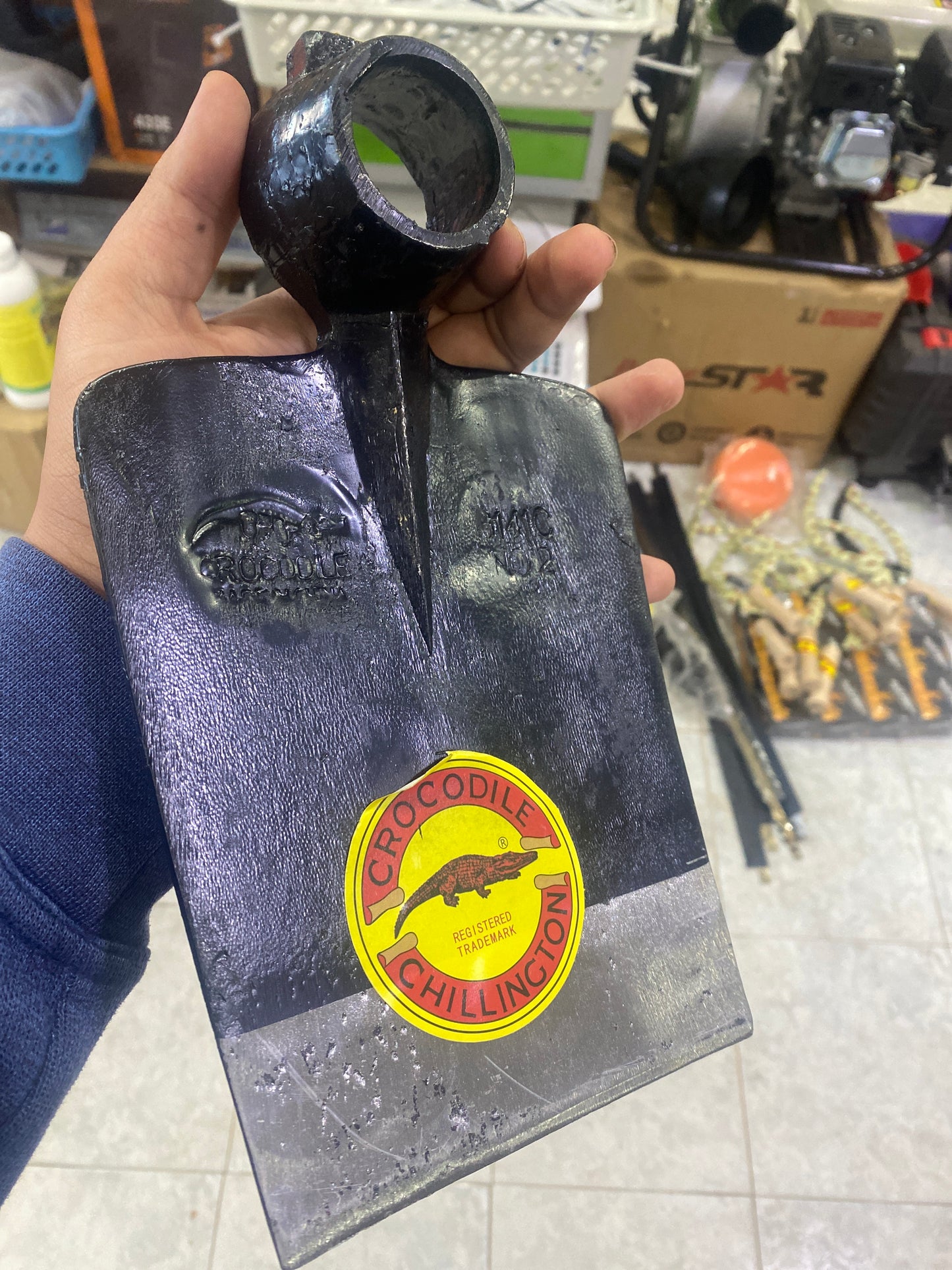 Tête de Bêche Carrée Forgée Crocodile – Chillington