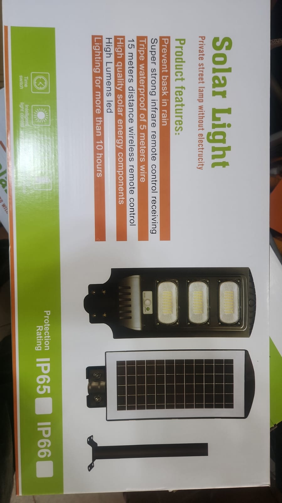 Vue produit – lampe solaire de rue