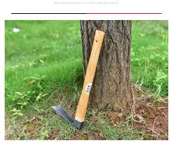 Sarcloir de jardin – Manche bois et lame acier
