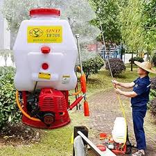 بخاخة البنزين على الظهر