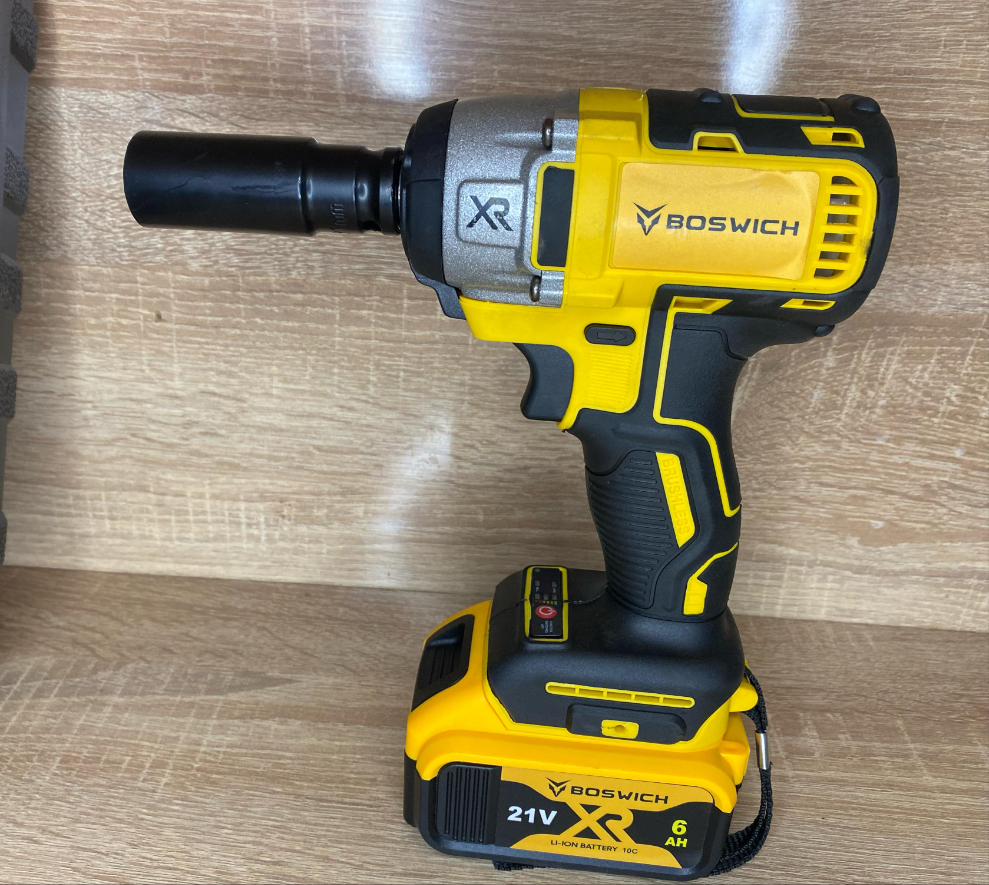 مفك براغي لاسلكي BOSWICH XR 21V - طقم كامل مع بطاريتين وشاحن ورؤوس مفكات