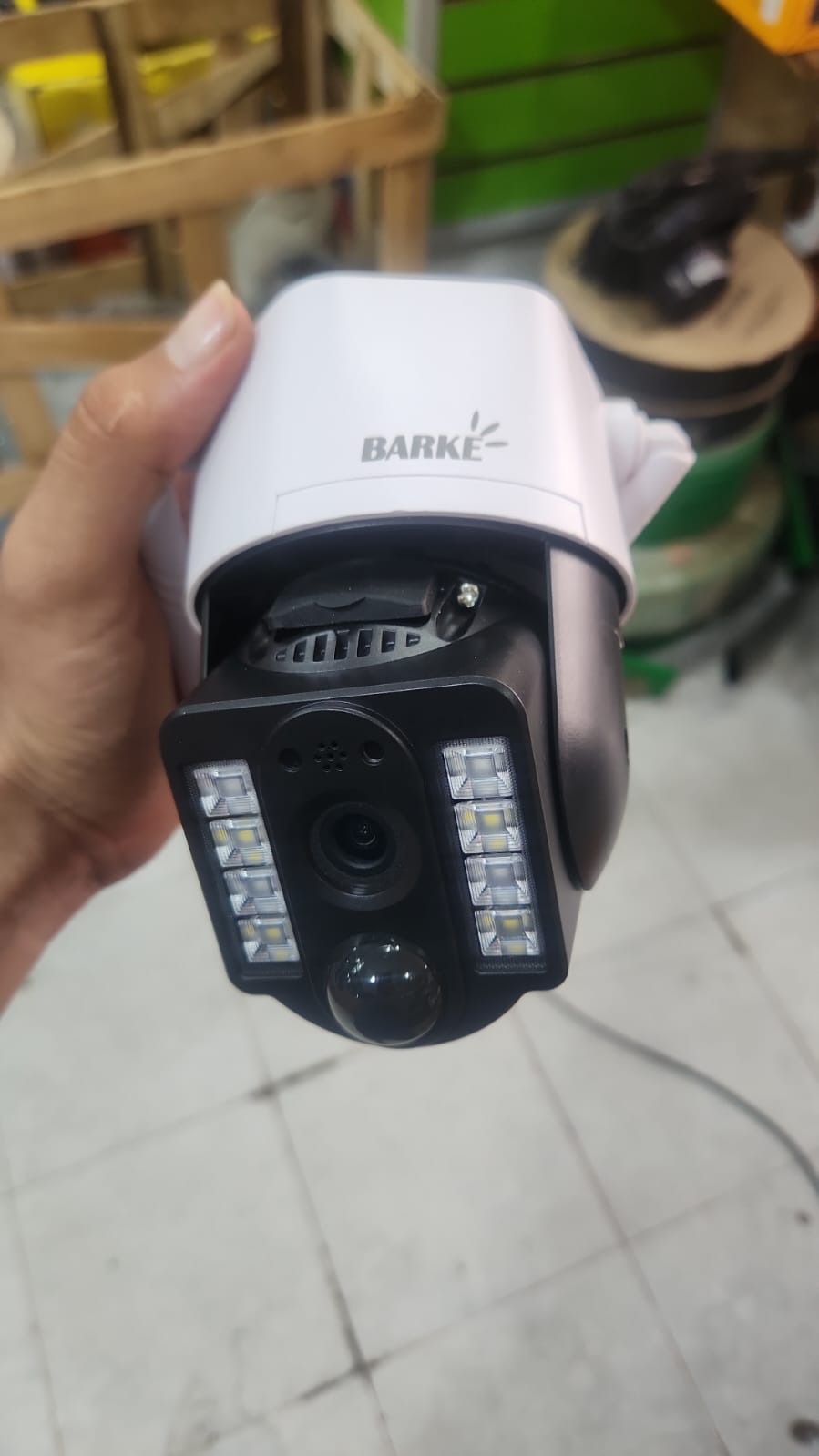 Caméra PTZ BARKE V380 - Vue double objectif et LEDs