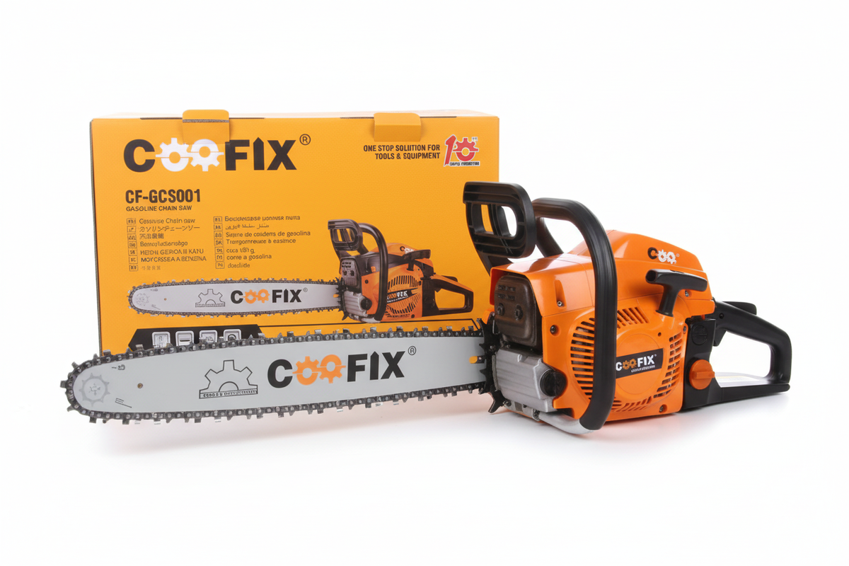 Chainsaw with packaging