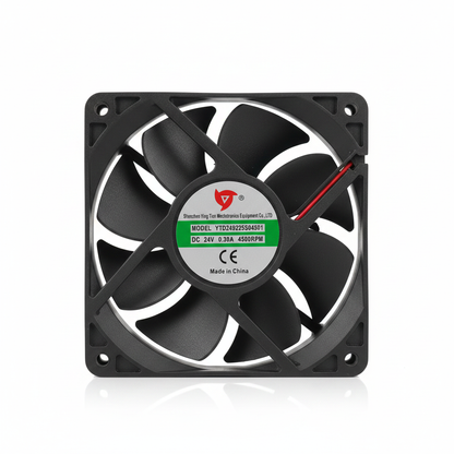 Ventilateur DC 24V Makute - Vue face fond blanc